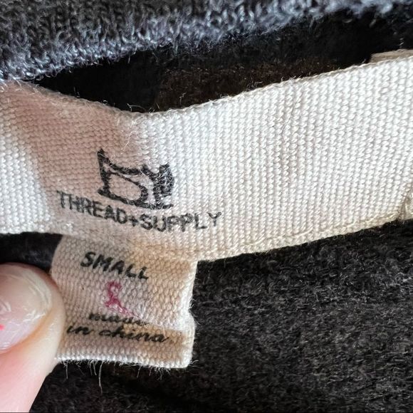 Thread&Supply LongSleeve - Picture 5 of 6